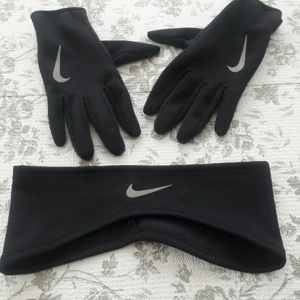 Nike ear warmer & glove set